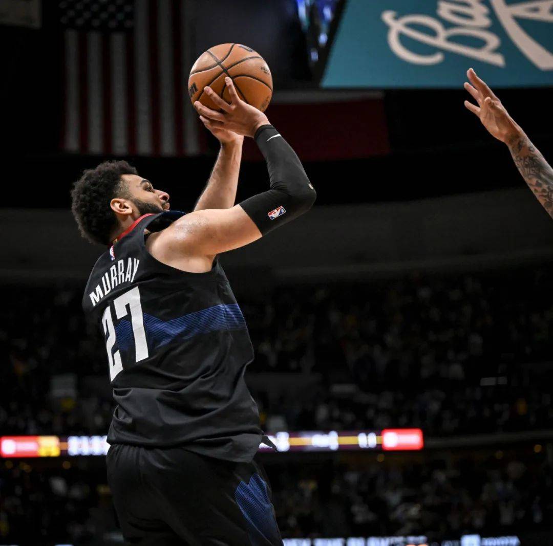 包含湖人不断突破！，穆雷连续三场比赛得分超过持续失利再创辉煌时刻的词条-九游平台