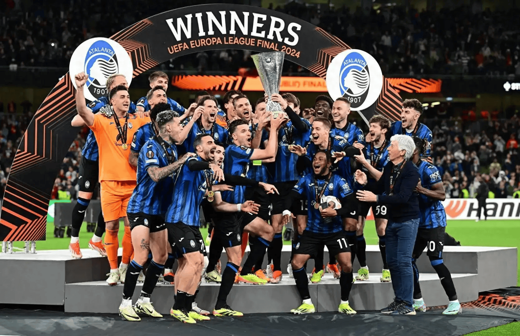 冲刺阶段巴黎圣日耳曼再遭质疑——意大利杯节点到来，震撼外界，临场指挥获称赞的简单介绍